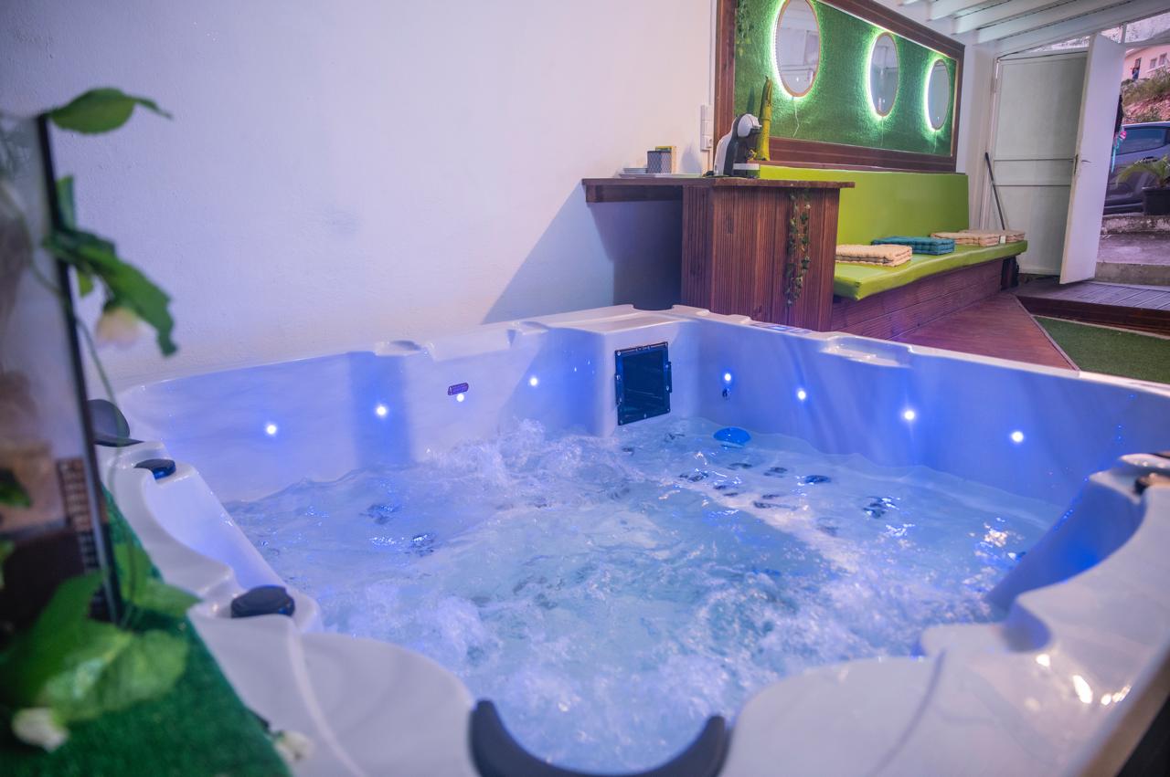 Jacuzzi intérieur